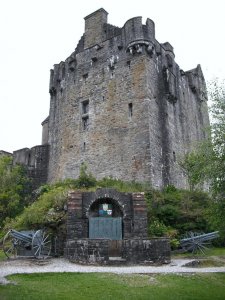 Eilean Donan Castle (10).jpg