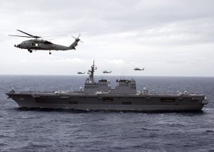 800px-Helicopter_carrier_Hy%C5%ABga_%2816DDH%29.jpg