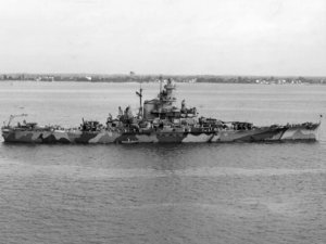 800px-USS_Indiana_(BB-58)_1942.jpg