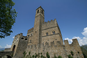 Castello_di_Poppi_02.jpg