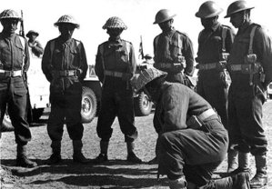 Guides_Cavalry_in_North_Africa,_1942.jpg