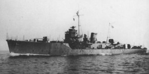 Japanese_escort_ship_Etorofu_1943.jpg