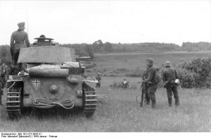 Bundesarchiv_Bild_101I-277-0825-31,_Russland,_Panzer_38(t).jpg