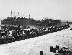 French_tunisia_lst_us_tanks_1943.JPEG