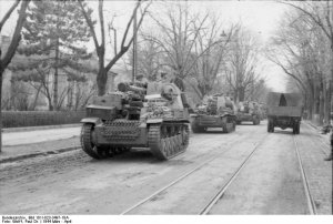 witw t80 Wespe_Convoy, la spezia 1944.jpg