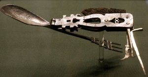 coltello_multiuso_romano.jpg