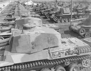 Chi-Nu_4th_Tank_Division.JPG