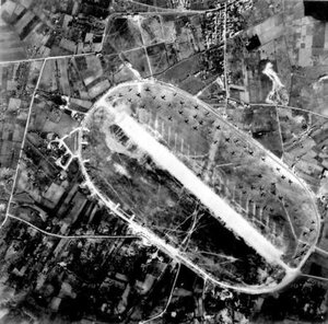 Campo_di_volo,_Castelvetrano,_Italia_-_Aprile_1942.jpg